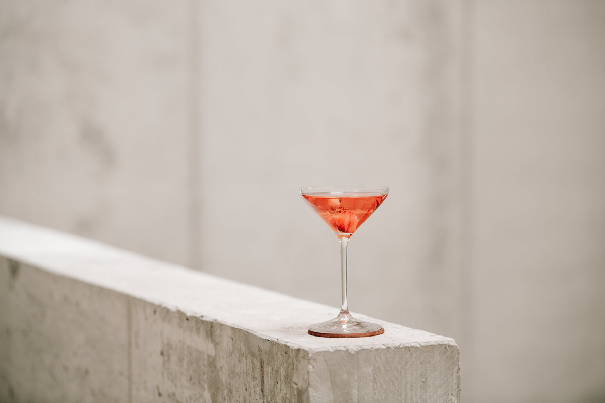 Signature Serves des GIN LAB. aus der Brennerei Aktienmühle Basel